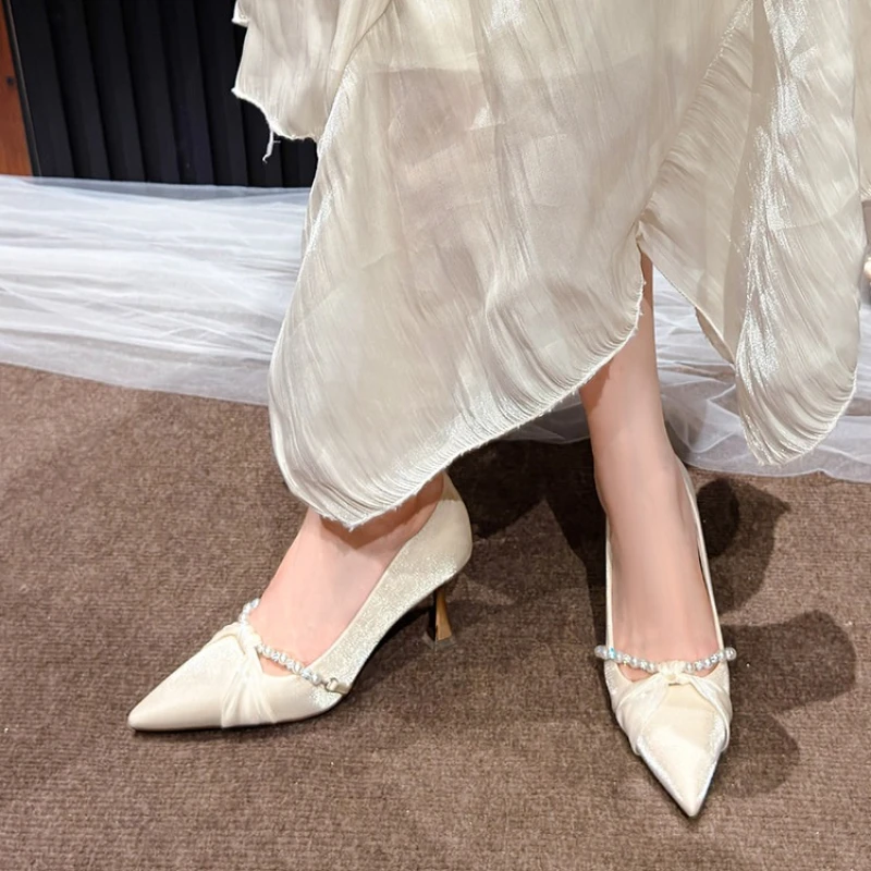France Fairy Style Wedding Shoes Pearl Designer High Heels Pointed Tip Women Pumps Bride Ladies Elegant Party Shoes
France Fairy Style Wedding Shoes Pearl Designer High Heels Pointed Tip Women Pumps Bride Ladies Elegant Party Shoes