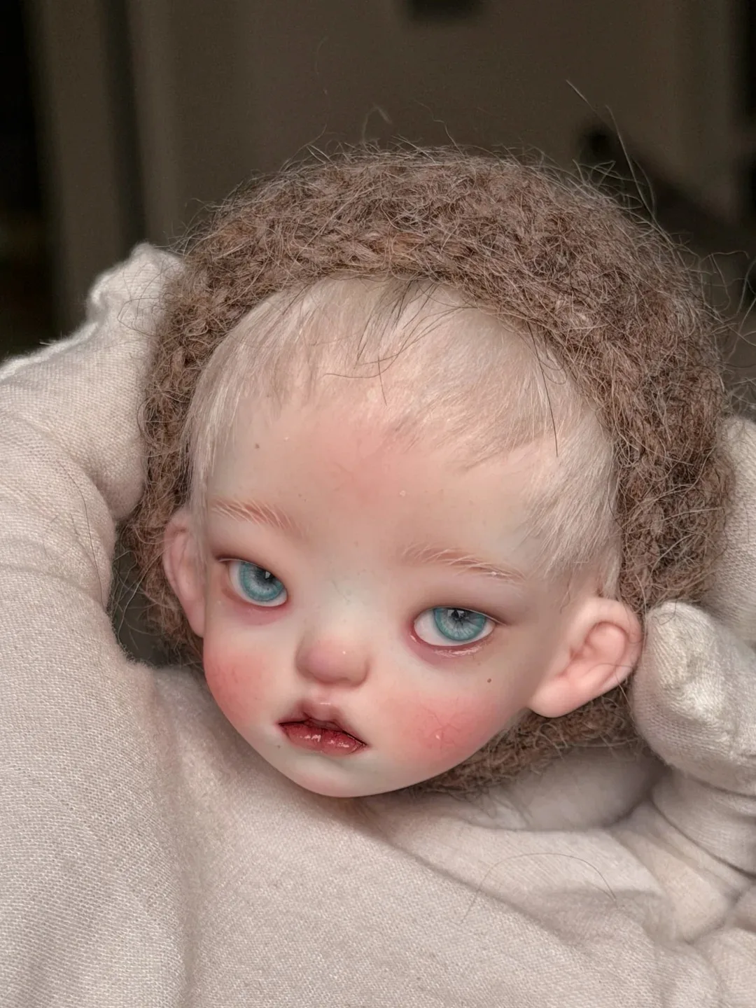 Новая кукла BJD 1/6, голова Bailu, одиночная голова, милая девочка, высококачественная смоляная игрушка, куклы в наличии, с шарнирными суставами
Новая кукла BJD 1/6, голова Bailu, одиночная голова, милая девочка, высококачественная смоляная игрушка, куклы в наличии, с шарнирными суставами