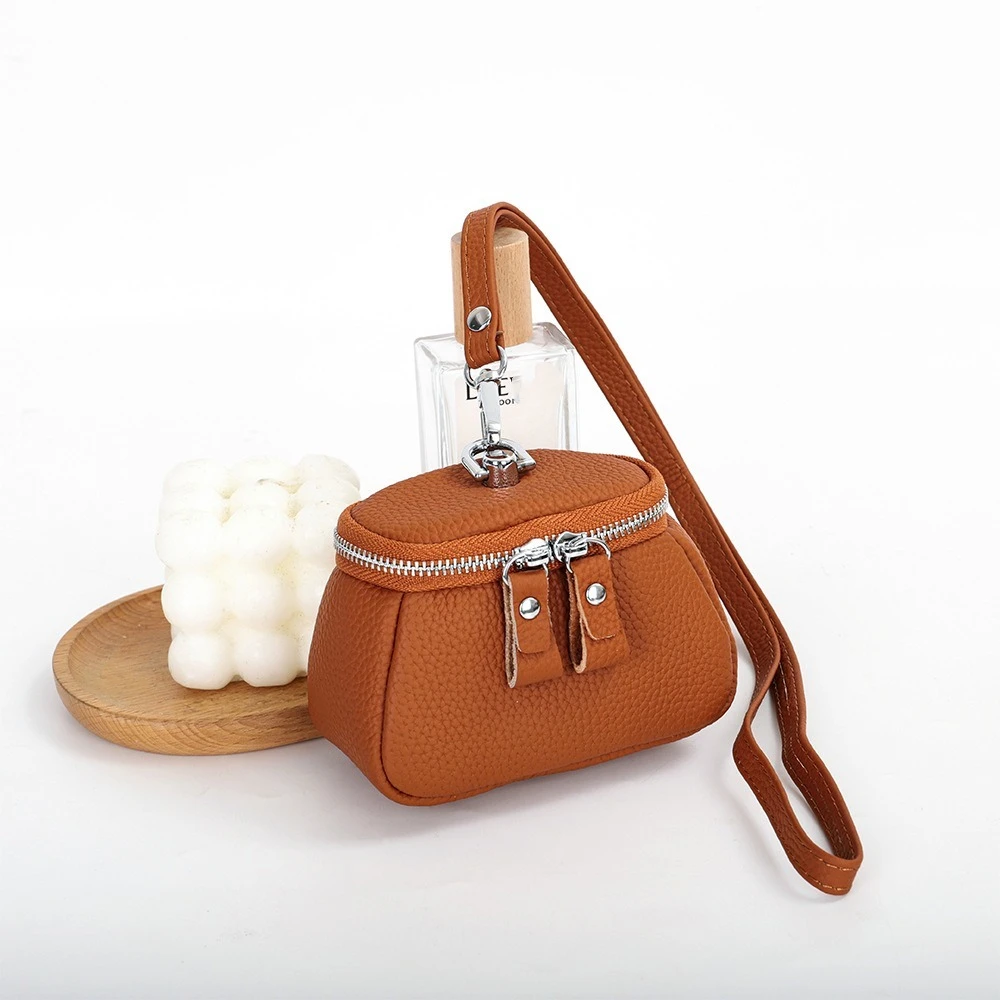 Portable Compact Coin Purse Cowhide Genuine Leather Makeup Bag Hanging Neck Mini Handbag Women Men
Portable Compact Coin Purse Cowhide Genuine Leather Makeup Bag Hanging Neck Mini Handbag Women Men