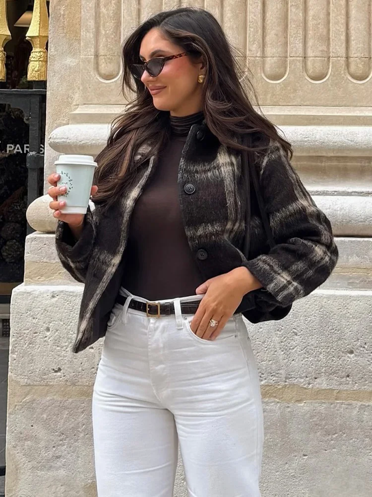 HH Autumn Women Loose Pockets Turn-down Collar Long Sleeves Single-breasted Coats Fashion Woman Street Plaid Wool Short Jacket
HH Autumn Women Loose Pockets Turn-down Collar Long Sleeves Single-breasted Coats Fashion Woman Street Plaid Wool Short Jacket