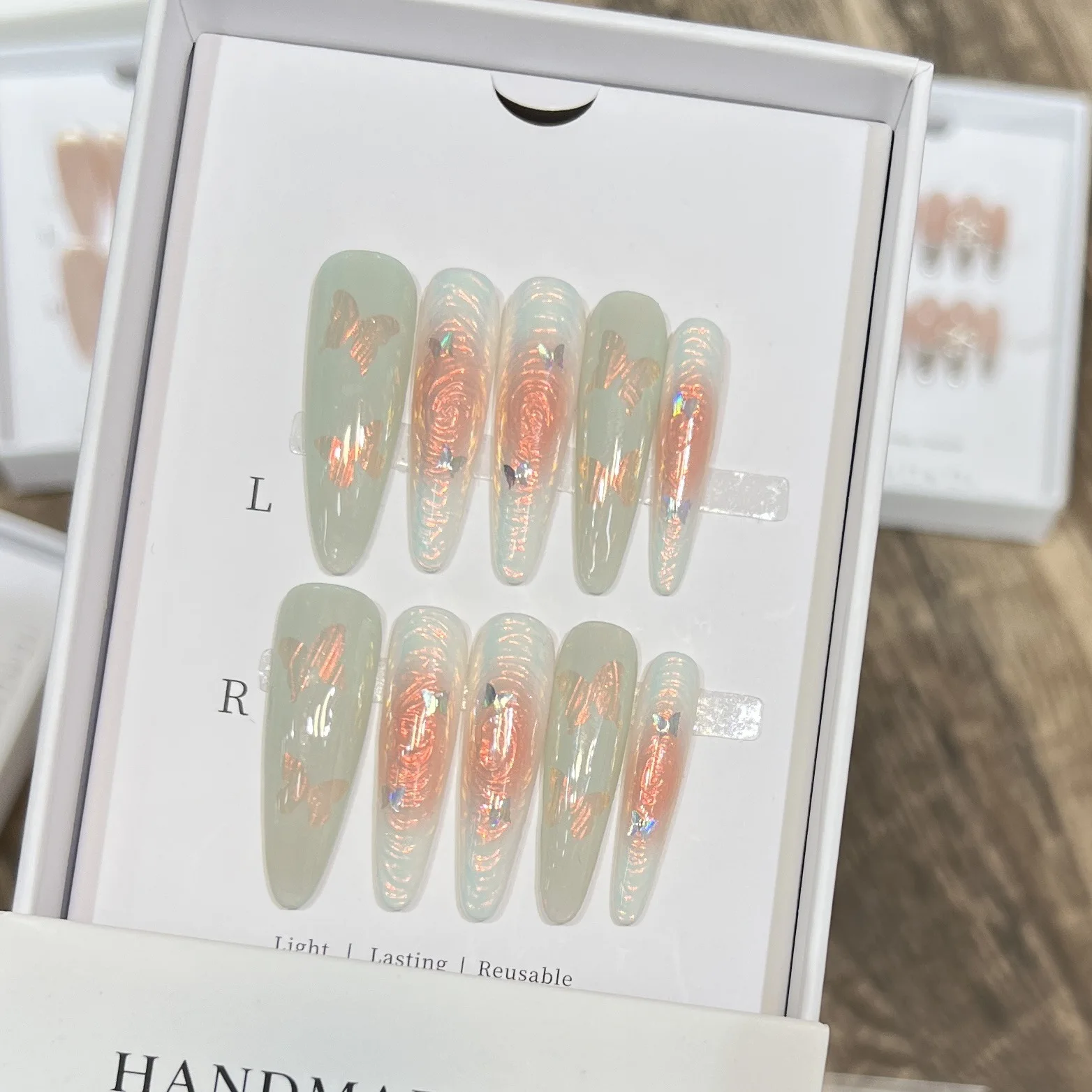 Handmade Press-On Nails with Iridescent Swirl Butterfly Design in Gentle Pastel Green – Removable Nail Tips
Handmade Press-On Nails with Iridescent Swirl Butterfly Design in Gentle Pastel Green – Removable Nail Tips