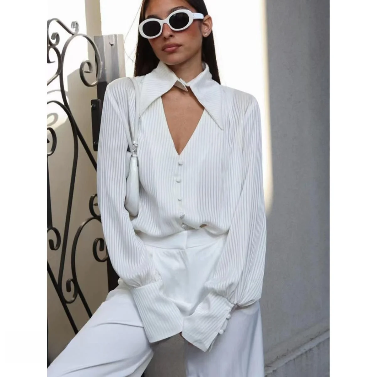 Faionable Loose Long Sve irt Sli Lapel Design Commute Sle Women's Premium irt Regular Sve Length Button Clo...
Faionable Loose Long Sve irt Sli Lapel Design Commute Sle Women's Premium irt Regular Sve Length Button Clo...