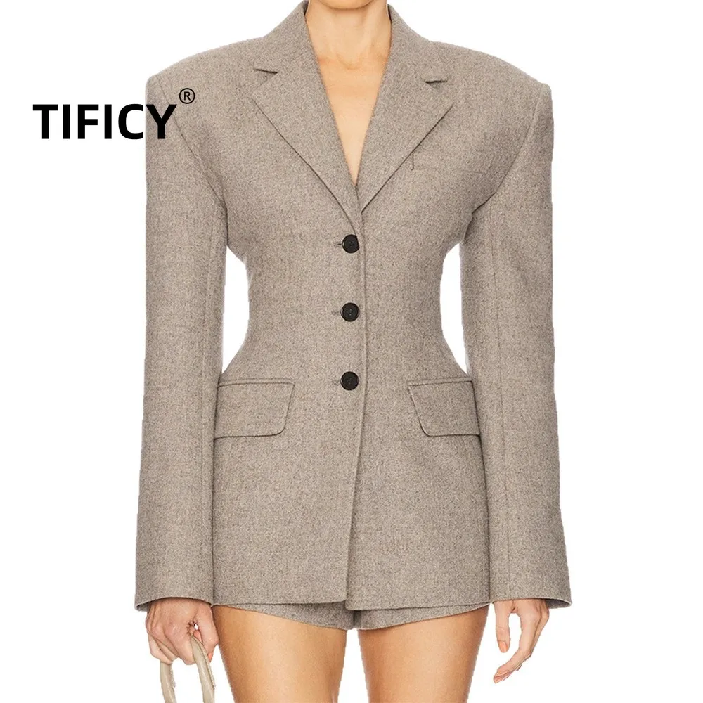 High Street Blazers Women's High-End Light Luxury Wool Suit Jacket Autumn New Arrival Simple Design Waist-Cinching Blazer
High Street Blazers Women's High-End Light Luxury Wool Suit Jacket Autumn New Arrival Simple Design Waist-Cinching Blazer