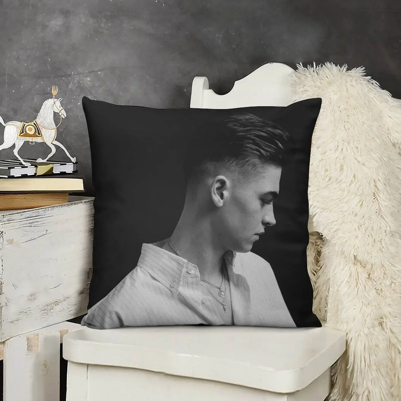 Hero Fiennes Tiffin Throw Pillow Decorative Cushion Cover Christmas Pillow Cases pillow
Hero Fiennes Tiffin Throw Pillow Decorative Cushion Cover Christmas Pillow Cases pillow
