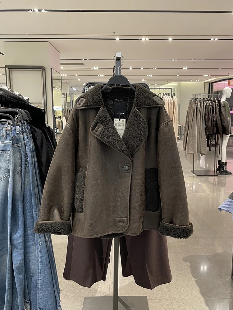 Autumn Winter New Style Retro Lapel Double-Sided Leather Fur Integrated Loose Jacket Coat Women's Business Casual Fashion
Autumn Winter New Style Retro Lapel Double-Sided Leather Fur Integrated Loose Jacket Coat Women's Business Casual Fashion