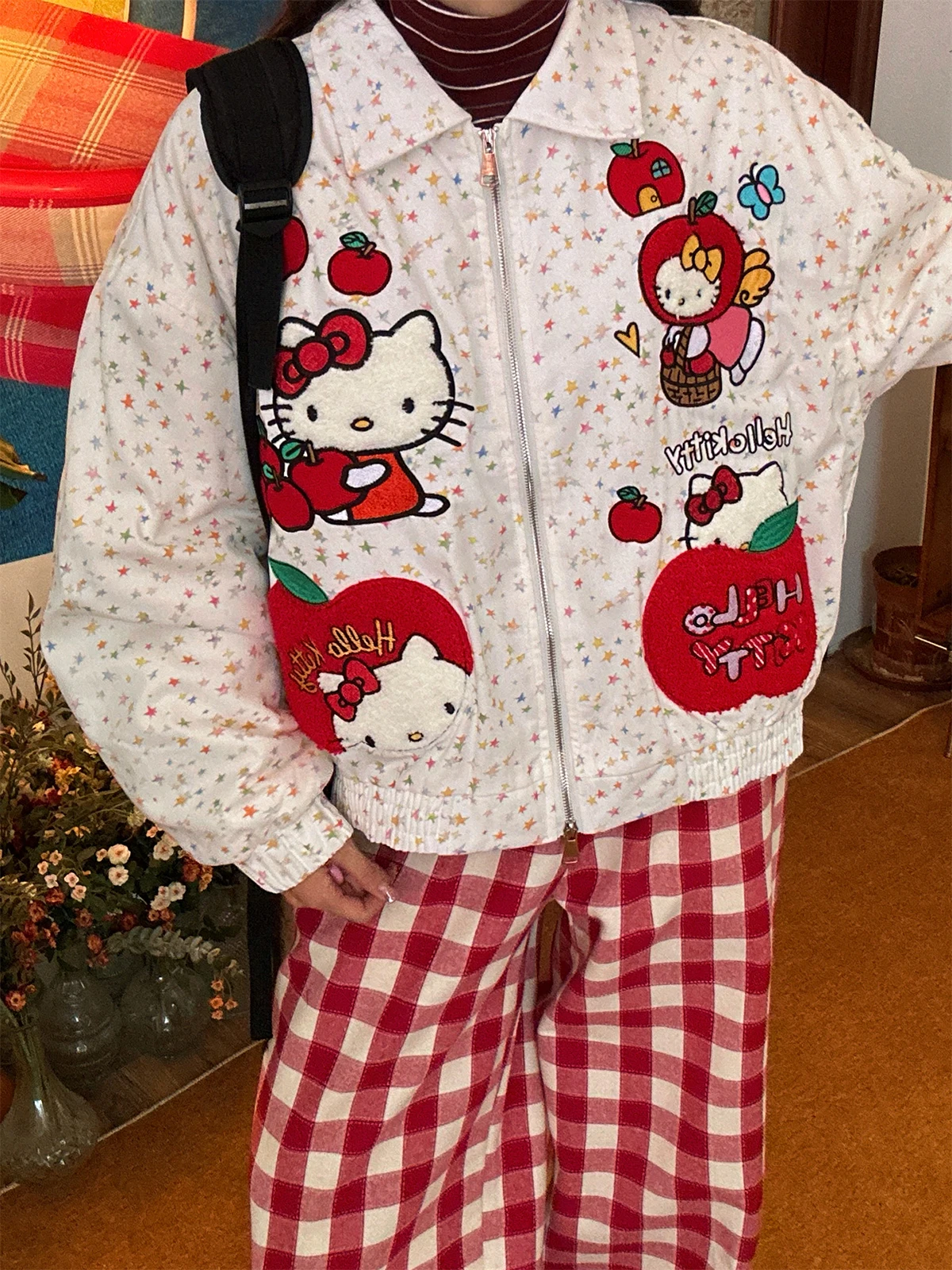 Модная свободная куртка оверсайз на флисовой подкладке с воротником-пэчворк для женщин, осенне-зимняя верхняя одежда, вышивка Star Kit
Модная свободная куртка оверсайз на флисовой подкладке с воротником-пэчворк для женщин, осенне-зимняя верхняя одежда, вышивка Star Kit