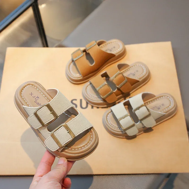 Kids Beach Shoes Outdoors Korean Style 2025 Summer New Boys Girls Slippers Non-slip Sof Sole Children Sandals Buckle Decoration
Kids Beach Shoes Outdoors Korean Style 2025 Summer New Boys Girls Slippers Non-slip Sof Sole Children Sandals Buckle Decoration