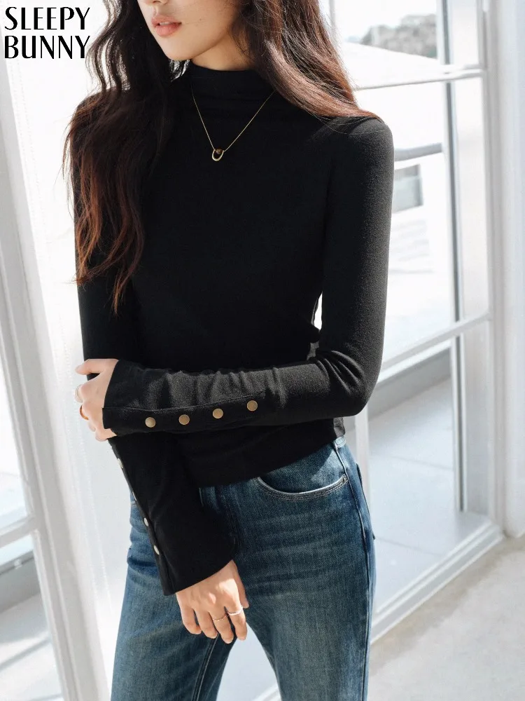 Black Mock Neck Stretch T-Shirt Slim Long Sleeve Knit Top Women Autumn Base Layer Minimalist Soft Fabric Elegant Casual Outfit
Black Mock Neck Stretch T-Shirt Slim Long Sleeve Knit Top Women Autumn Base Layer Minimalist Soft Fabric Elegant Casual Outfit