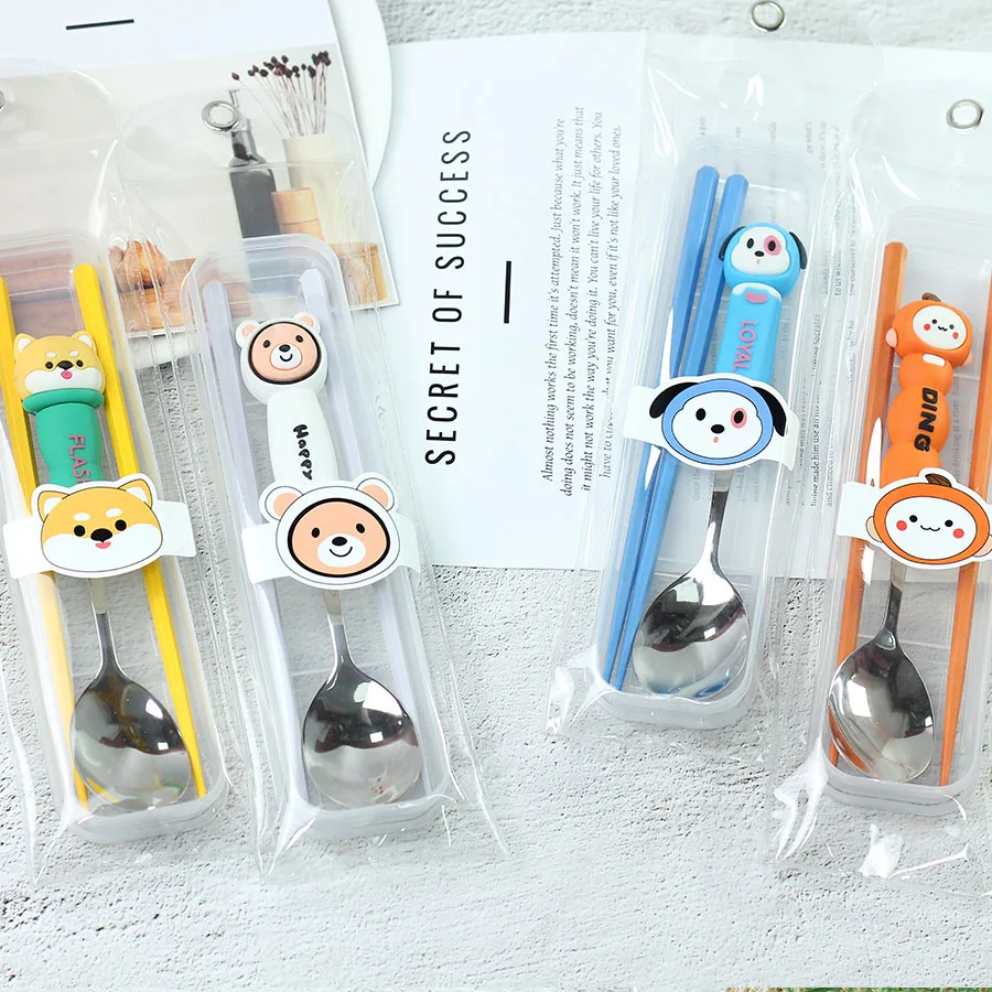 304 Stainless Steel Portable Cutlery Set Spoon Chopsticks Set with Storage Box for Travel Camping Picnic Cute Cartoon Handle
304 Stainless Steel Portable Cutlery Set Spoon Chopsticks Set with Storage Box for Travel Camping Picnic Cute Cartoon Handle