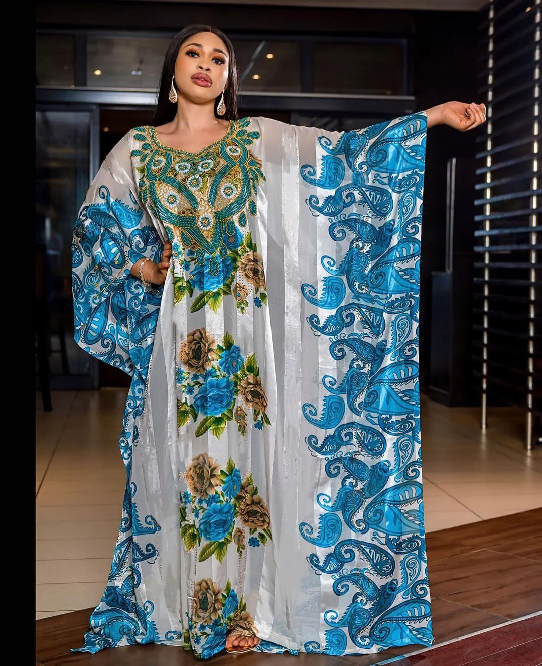 2023 Luxury Print White African Sequins Maxi Dress for Women Elegant Lady Wedding Evening Party Dresses Eid Muslim Kaftan Robe
2023 Luxury Print White African Sequins Maxi Dress for Women Elegant Lady Wedding Evening Party Dresses Eid Muslim Kaftan Robe