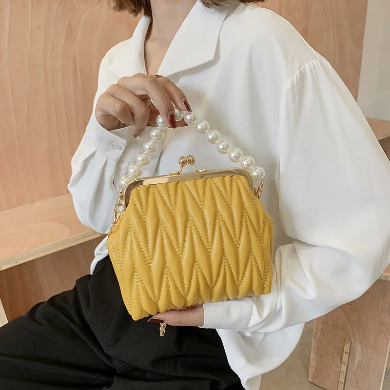 2025 new gentle small aroma style armpit pearl handbag diamond chain bag fashion single shoulder crossbody women's bags
2025 new gentle small aroma style armpit pearl handbag diamond chain bag fashion single shoulder crossbody women's bags