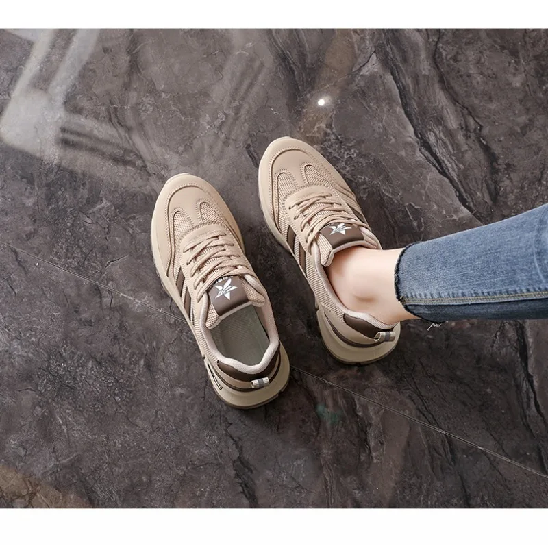 New Women's Breathable Mesh Casual Shoes Soft Cushion Non-slip Sneakers Thick Sole Versatile Lace-Up Student Trendy Footwear
New Women's Breathable Mesh Casual Shoes Soft Cushion Non-slip Sneakers Thick Sole Versatile Lace-Up Student Trendy Footwear