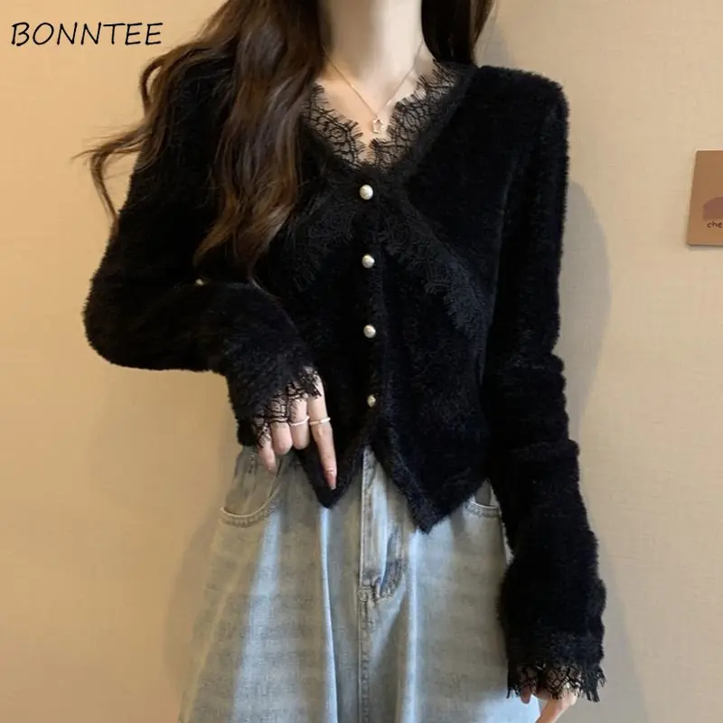 New Autumn Cardigans Women Cropped Slim Vintage French Style Elegant Ladies V-neck Lace Knitwear Simple Temperament Chic Popular
New Autumn Cardigans Women Cropped Slim Vintage French Style Elegant Ladies V-neck Lace Knitwear Simple Temperament Chic Popular
