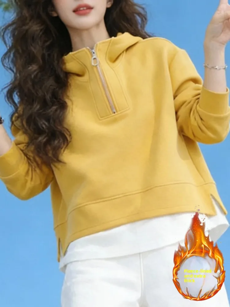 Женская утепленная толстовка свободного кроя из флиса, модная, универсальная, теплая, на зиму 2026, больших размеров, с эффектом похудения
Женская утепленная толстовка свободного кроя из флиса, модная, универсальная, теплая, на зиму 2026, больших размеров, с эффектом похудения