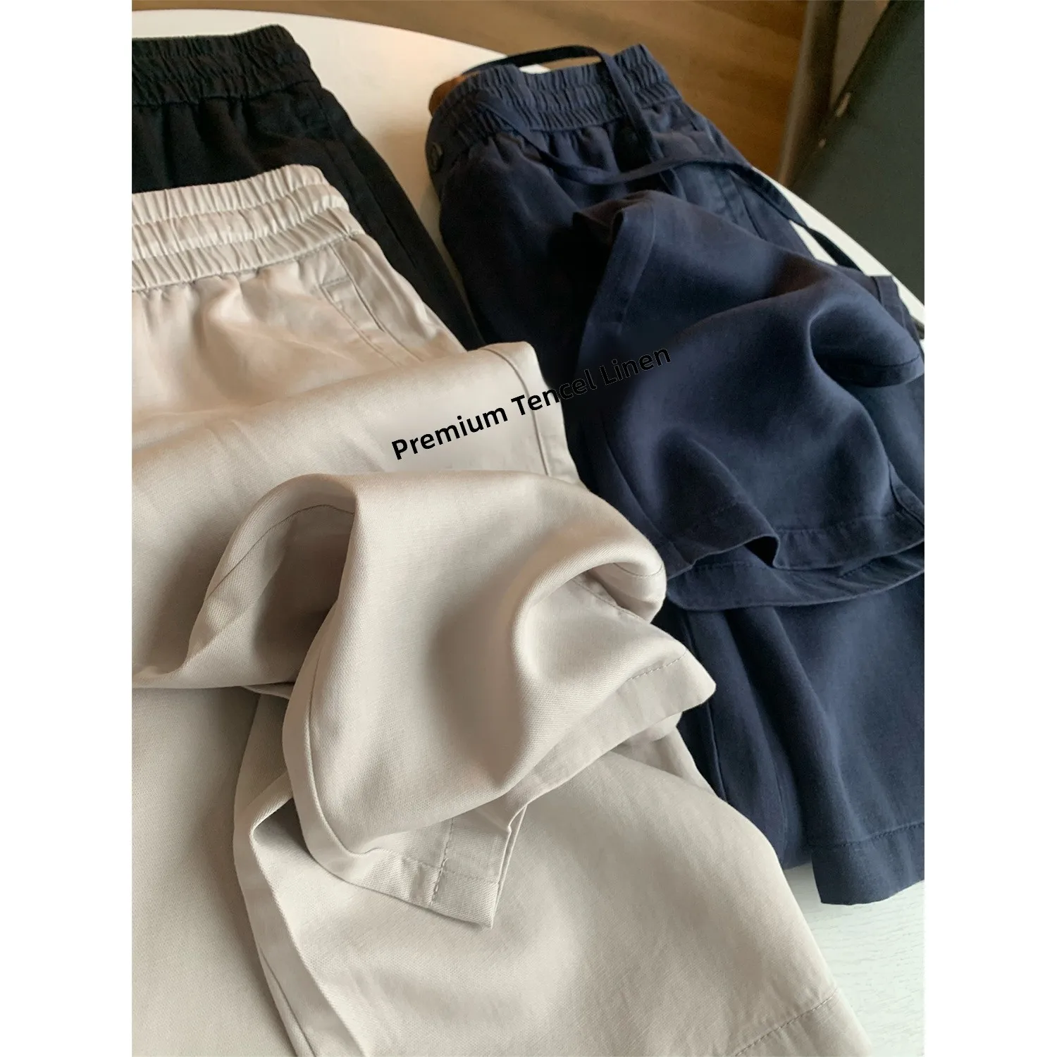 High-End Men's Loose Fit Faionable Casual Pants Silk Soft Drapey Long Trousers Straight Leg High Waist Spring Autumn
High-End Men's Loose Fit Faionable Casual Pants Silk Soft Drapey Long Trousers Straight Leg High Waist Spring Autumn