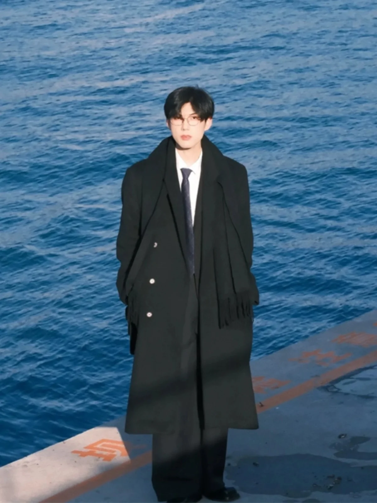 Korean Sle Men's Bla Overcoat Knee-Length Woolen Coat Autumn Winter Faion Brand Mid-Length Briti Sle Suit Jaet
Korean Sle Men's Bla Overcoat Knee-Length Woolen Coat Autumn Winter Faion Brand Mid-Length Briti Sle Suit Jaet