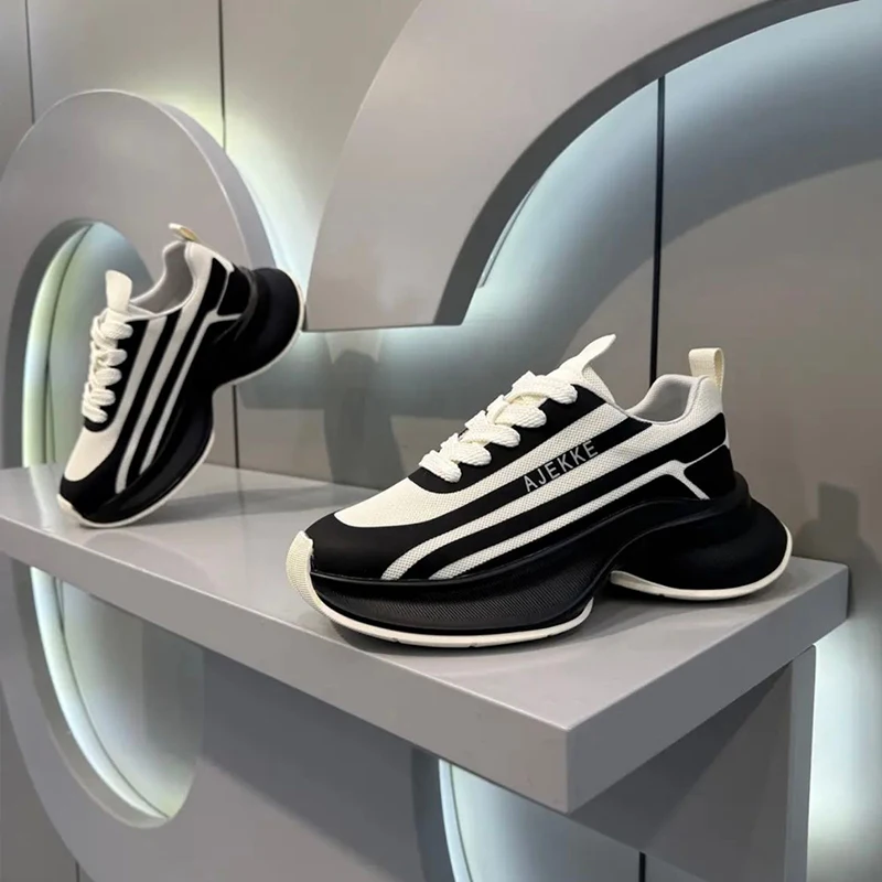 Non Slip Carbon Board Athletic Sneakers Unisex Breathable Lightweight Comfortable Daily Outfit Jogging Shoes
Non Slip Carbon Board Athletic Sneakers Unisex Breathable Lightweight Comfortable Daily Outfit Jogging Shoes