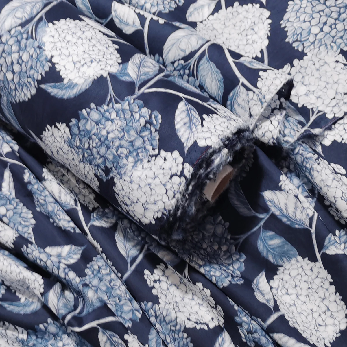 Light Thin Poplin 100% Cotton Fabric,Combed Cotton Cloth Skin Friendly Summer Ladies Clothes DIY Handmade Sewing Fabric
Light Thin Poplin 100% Cotton Fabric,Combed Cotton Cloth Skin Friendly Summer Ladies Clothes DIY Handmade Sewing Fabric