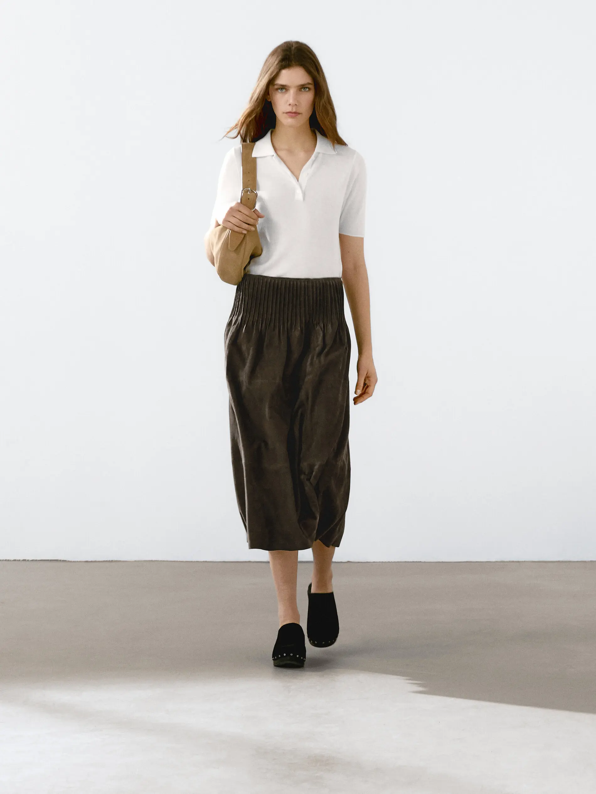 Ethereal MD 2025 massidutti autumn new style of Women's casual light white short-sleeved knitted POLO shirt
Ethereal MD 2025 massidutti autumn new style of Women's casual light white short-sleeved knitted POLO shirt