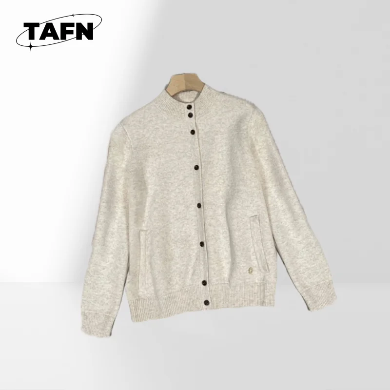 Женский классический кашемировый кардиган – винтажный дизайн для повседневного спроса в 2025 году. Элегантный дизайн для повседневного комфорта в 2025 году AJ1801
Женский классический кашемировый кардиган – винтажный дизайн для повседневного спроса в 2025 году. Элегантный дизайн для повседневного комфорта в 2025 году AJ1801