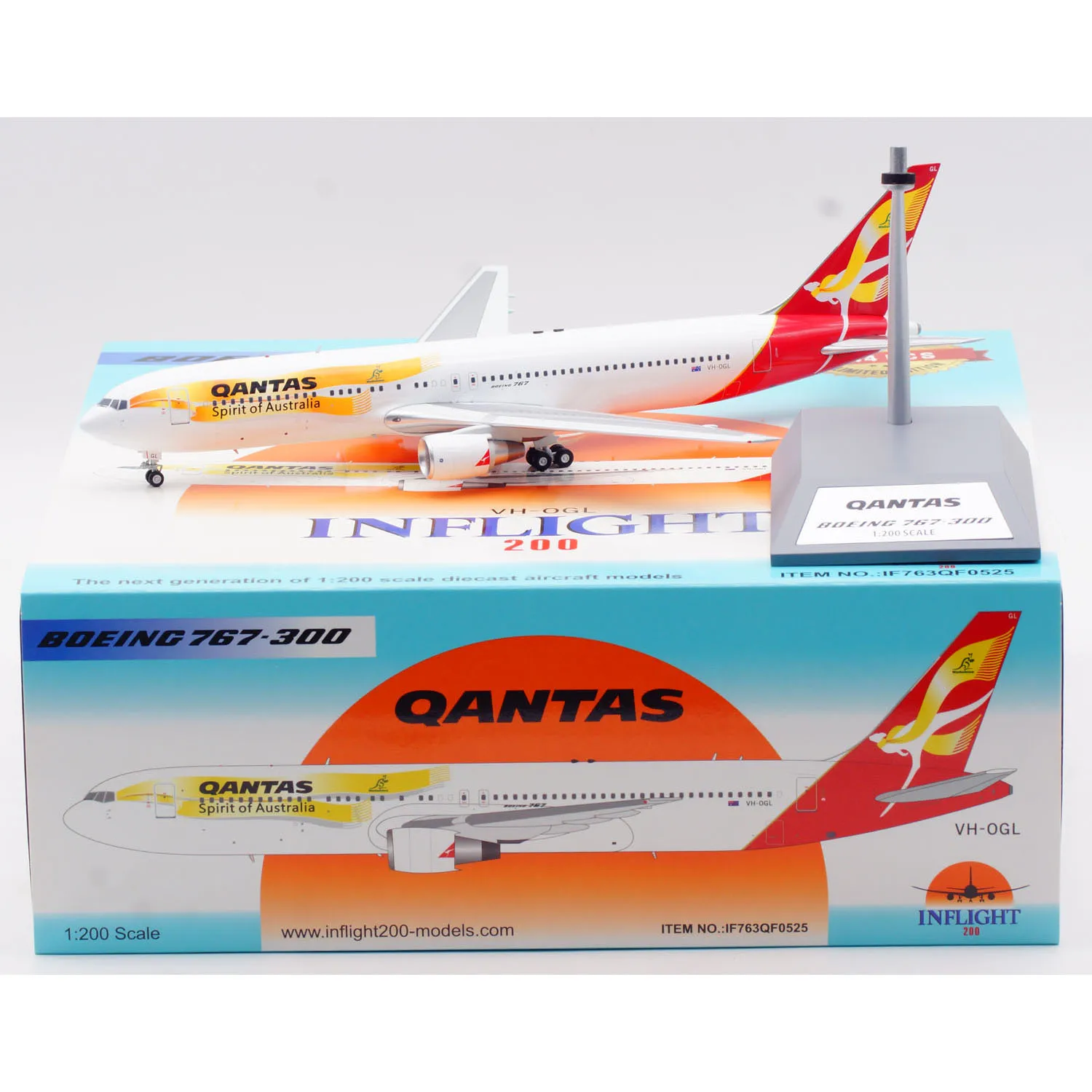 IF763QF0525 Коллекционный самолет из сплава в подарок, INFLIGHT 1:200 Qantas Airways Boeing B767-300, литая под давлением модель самолета VH-OGL
IF763QF0525 Коллекционный самолет из сплава в подарок, INFLIGHT 1:200 Qantas Airways Boeing B767-300, литая под давлением модель самолета VH-OGL