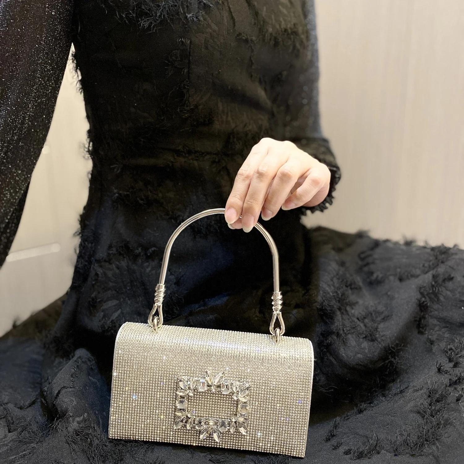 Evening Clutch Bag Cocktail Sparkly Rhinestone Handbag Ladies Crystal Wedding Party Purse Chain Shoulder Formal Purses for Women
Evening Clutch Bag Cocktail Sparkly Rhinestone Handbag Ladies Crystal Wedding Party Purse Chain Shoulder Formal Purses for Women