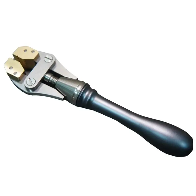 Новейшая модель ручных ювелирных плоскогубцев для ремонта ювелирных изделий, часов, разборки и производства
Новейшая модель ручных ювелирных плоскогубцев для ремонта ювелирных изделий, часов, разборки и производства