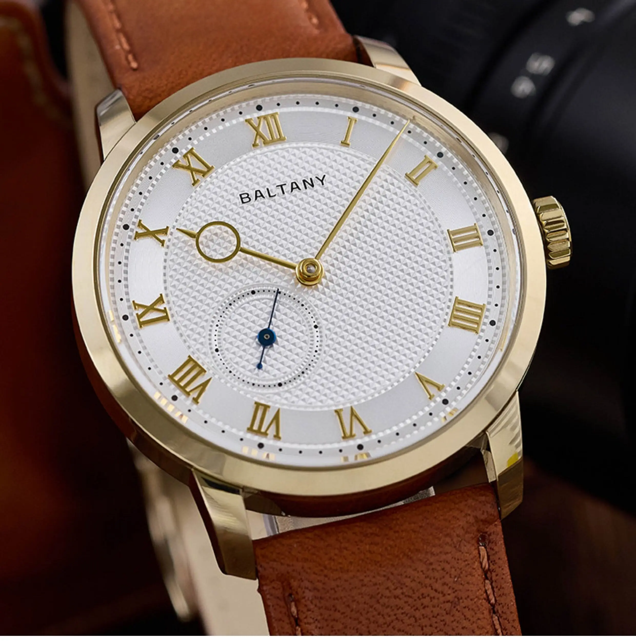 Baltany Men Automatic Watch Classic 38mm Mechanical Wristwatch Sapphire Mirror 50m Waterproof Hangzhou5000 Micro Rotor
Baltany Men Automatic Watch Classic 38mm Mechanical Wristwatch Sapphire Mirror 50m Waterproof Hangzhou5000 Micro Rotor