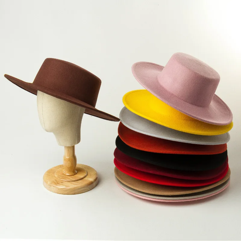 Женская универсальная федора на осень/зиму — повседневная шапка с плоским верхом из 100% шерсти (56–58 см) в простом и модном стиле 
Женская универсальная федора на осень/зиму — повседневная шапка с плоским верхом из 100% шерсти (56–58 см) в простом и модном стиле