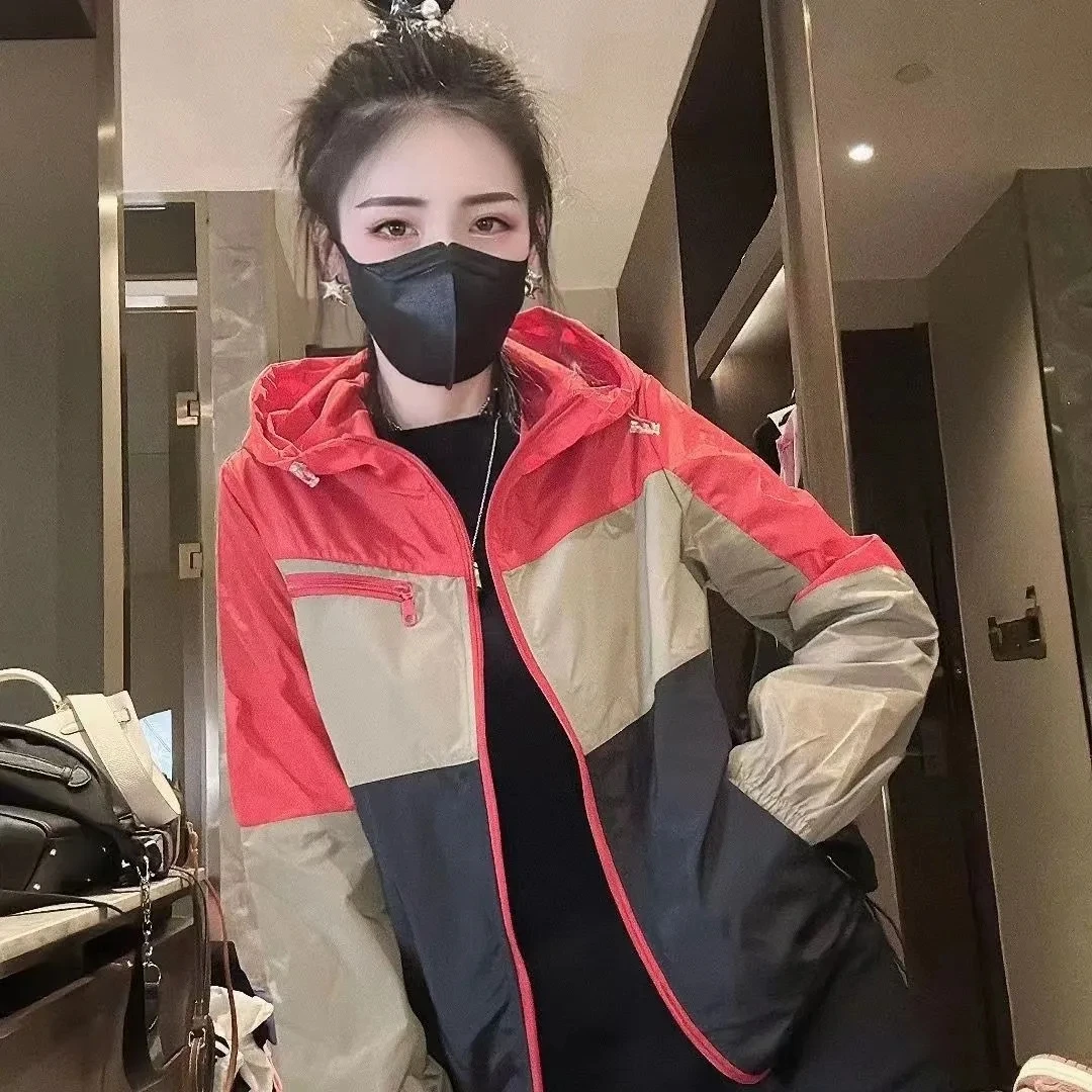 2025 Summer European Style Plus Size Hooded Slimming Sun Protection TopTrendy Jacket Lightweight Thickened For Casual Wear
2025 Summer European Style Plus Size Hooded Slimming Sun Protection TopTrendy Jacket Lightweight Thickened For Casual Wear