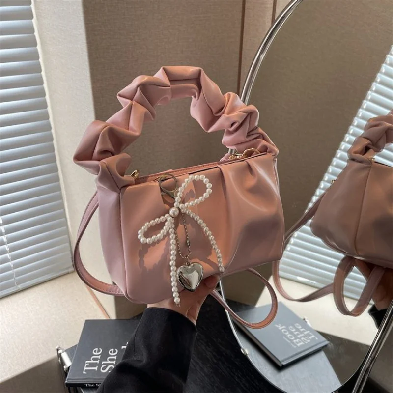 Chic-casual 2025 New Ladies Luxury Brand Leather Shoulder Bag Famous Designer Casual Paris Vintage High-Quality
Chic-casual 2025 New Ladies Luxury Brand Leather Shoulder Bag Famous Designer Casual Paris Vintage High-Quality