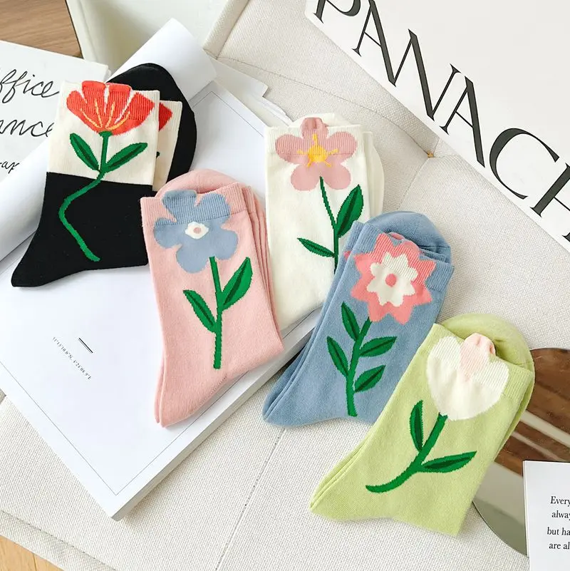 New Spring Summer Socks Women's Fashion Cute Combed Cotton Flower Socks High Quality Breathable Casual Women Socks Middle Tube
New Spring Summer Socks Women's Fashion Cute Combed Cotton Flower Socks High Quality Breathable Casual Women Socks Middle Tube