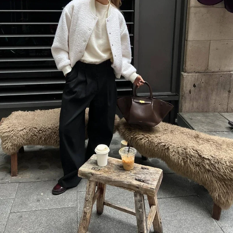 2025 Spring and Autumn Fashion Trend Two Tone Versatile Jacket and Jacket for Women
2025 Spring and Autumn Fashion Trend Two Tone Versatile Jacket and Jacket for Women