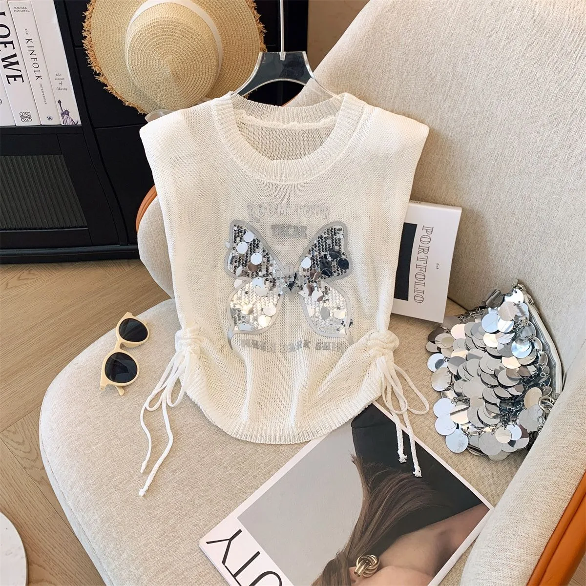 Knitted Camisole Women's Sweet Spice Girl Summer New Sequins Designer y2k Slim fit Short Tops Women's Clothes
Knitted Camisole Women's Sweet Spice Girl Summer New Sequins Designer y2k Slim fit Short Tops Women's Clothes