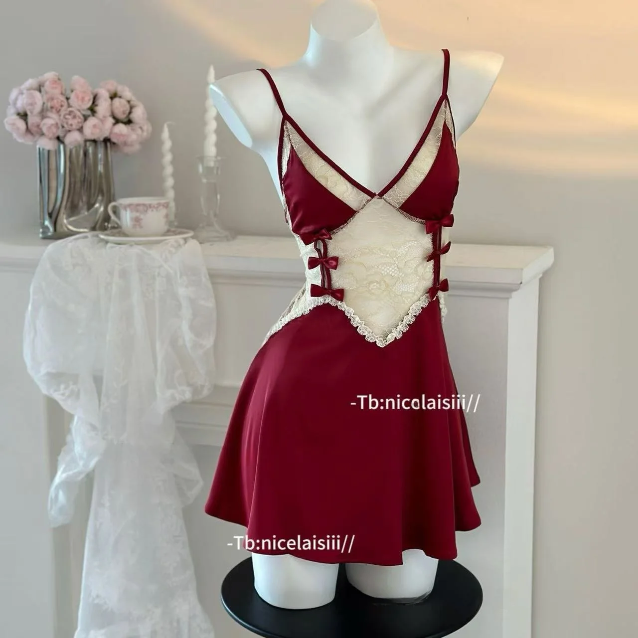 Sexy Lace Nightgown Women's Summer Thin Ice Silk Strap Sleepwear plus Size Flattering Chemise Mid-Length Gown Casual Home Clo...
Sexy Lace Nightgown Women's Summer Thin Ice Silk Strap Sleepwear plus Size Flattering Chemise Mid-Length Gown Casual Home Clo...