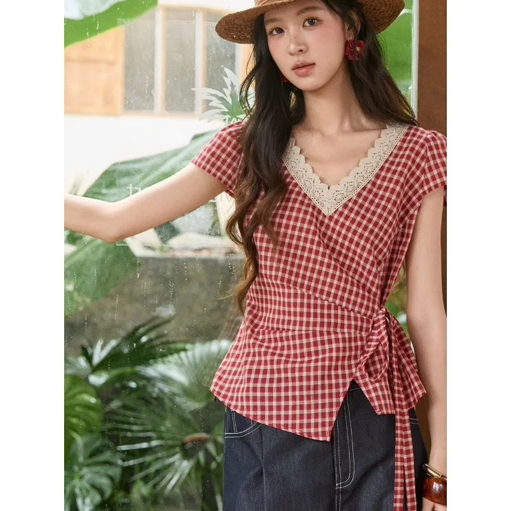 Sweet Red Plaid Gingham Wrap Blouse Lace Trim V-neck Asymmetrical Side Tie Short Sleeve Casual Top For Women Commuted Outfits
Sweet Red Plaid Gingham Wrap Blouse Lace Trim V-neck Asymmetrical Side Tie Short Sleeve Casual Top For Women Commuted Outfits