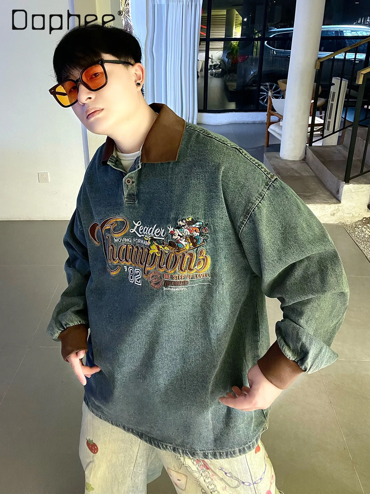 Cartoon Embroidered Washed Denim Polo Shirt for Men and Women 2026 Spring New Loose Fit Turn-down Collar T-shirt Trendy Top
Cartoon Embroidered Washed Denim Polo Shirt for Men and Women 2026 Spring New Loose Fit Turn-down Collar T-shirt Trendy Top