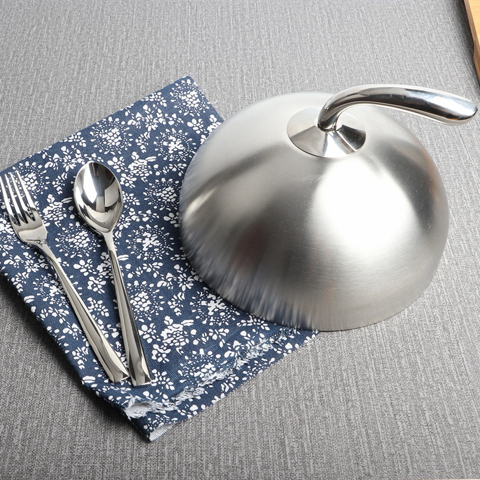 1pc Stainless Steel Food Cover Oilproof Dustproof Insect Proof Kitchen Supplies Round Protective Cover for Microwave Vegetable
1pc Stainless Steel Food Cover Oilproof Dustproof Insect Proof Kitchen Supplies Round Protective Cover for Microwave Vegetable