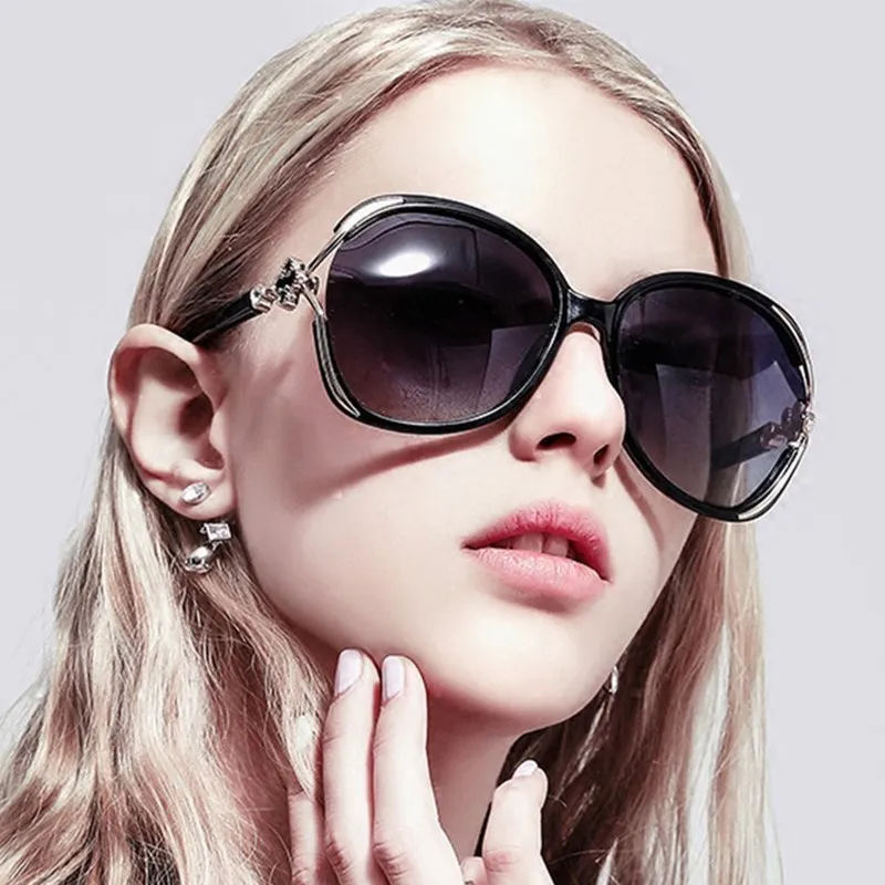 2020 Retro Round Sunglasses Women Brand Designer Sun Glasses for Women Alloy Mirror Sunglasses Female
2020 Retro Round Sunglasses Women Brand Designer Sun Glasses for Women Alloy Mirror Sunglasses Female