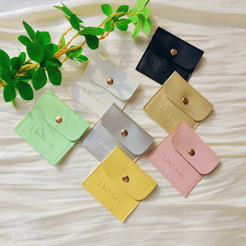 PU Leather Jewelry Travel Bag Custom Logo 50pcs 7x7cm Small Ring Studs Earrings Storage Button Pouch Christmas Wedding Gift Sack
PU Leather Jewelry Travel Bag Custom Logo 50pcs 7x7cm Small Ring Studs Earrings Storage Button Pouch Christmas Wedding Gift Sack