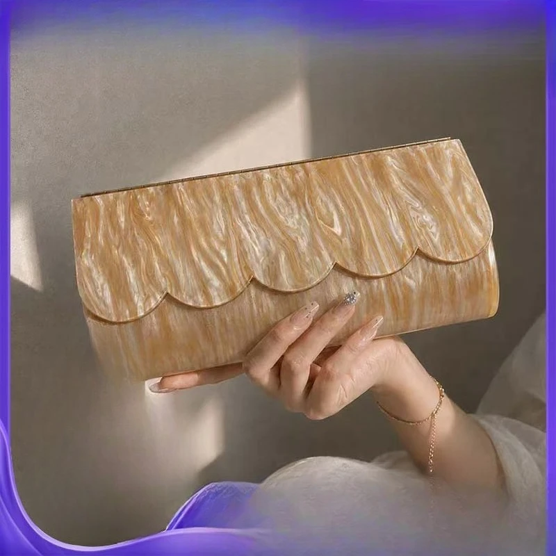 2026 women's new shoulder oblique span bag, special-shaped shell acrylic bag, fashionable wedding dinner clutch bag
2026 women's new shoulder oblique span bag, special-shaped shell acrylic bag, fashionable wedding dinner clutch bag