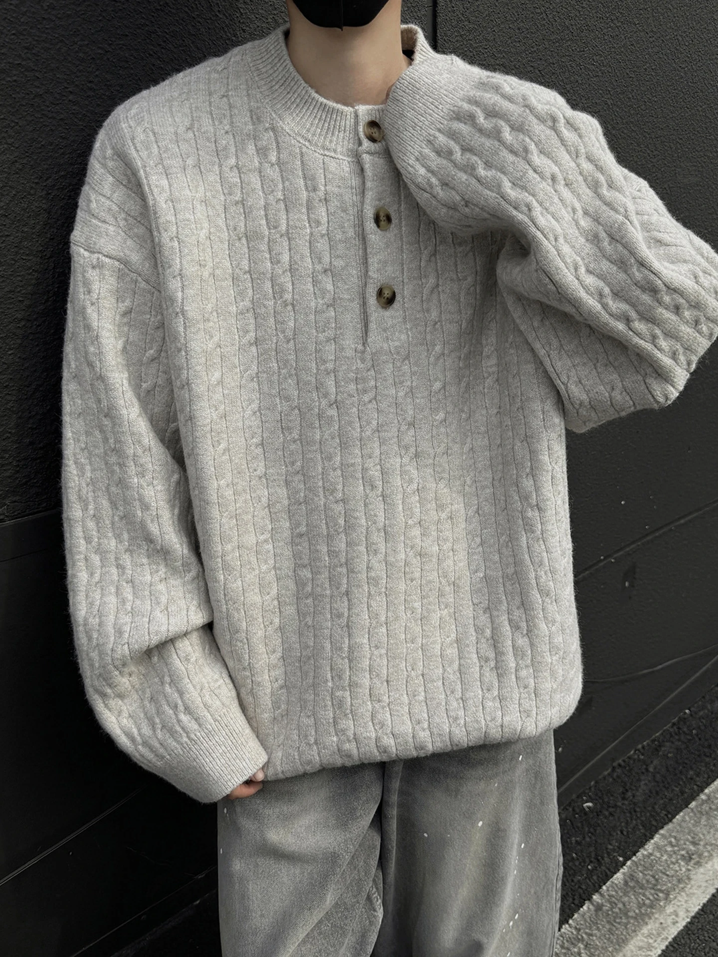 Loose Men's Knitted Sweater Autumn Winter Vintage American Lazy Sle Inner Wear Base Layer Twist Yarn Henry Collar Top
Loose Men's Knitted Sweater Autumn Winter Vintage American Lazy Sle Inner Wear Base Layer Twist Yarn Henry Collar Top