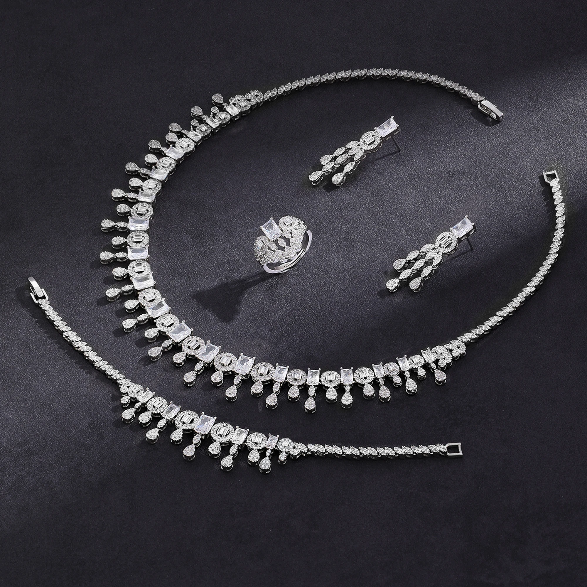 2024 New Luxury 4-piece Women's Wedding Jewelry Set Crystal Necklace Set Nigeria Dubai Jewelry Set
2024 New Luxury 4-piece Women's Wedding Jewelry Set Crystal Necklace Set Nigeria Dubai Jewelry Set