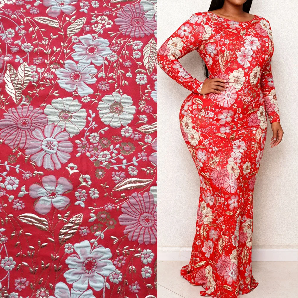 5 Meters High-end Eugenie fabric creates classic elegant robes that exude luxury.
5 Meters High-end Eugenie fabric creates classic elegant robes that exude luxury.