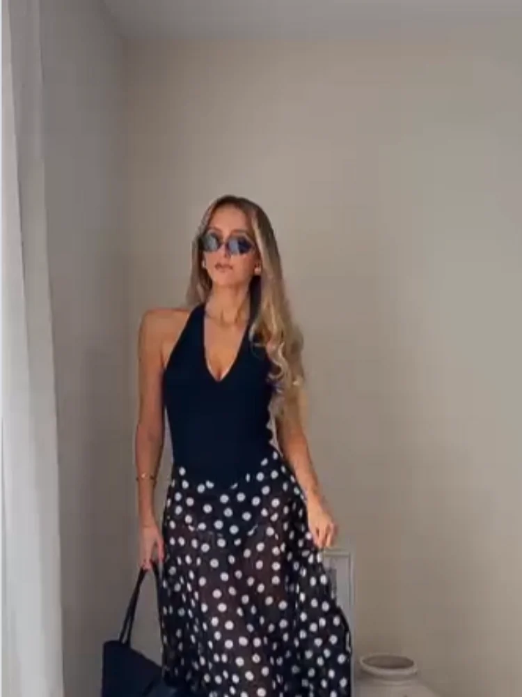 Classic Polka Dot Halter Long Dress Women's V Collar Sleeveless Off Shoulder Waist Cinching Gauze Patchwork Dresses Lady Gown
Classic Polka Dot Halter Long Dress Women's V Collar Sleeveless Off Shoulder Waist Cinching Gauze Patchwork Dresses Lady Gown