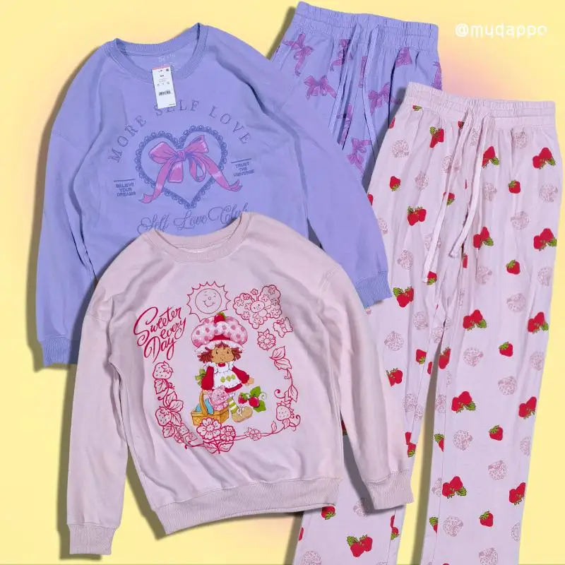 Cartoon Strawberry Girl Knot Sweatshirt Casual Pants Home Clothes Two-Piece Set Autumn Winter Long Sleeve round Neck
Cartoon Strawberry Girl Knot Sweatshirt Casual Pants Home Clothes Two-Piece Set Autumn Winter Long Sleeve round Neck