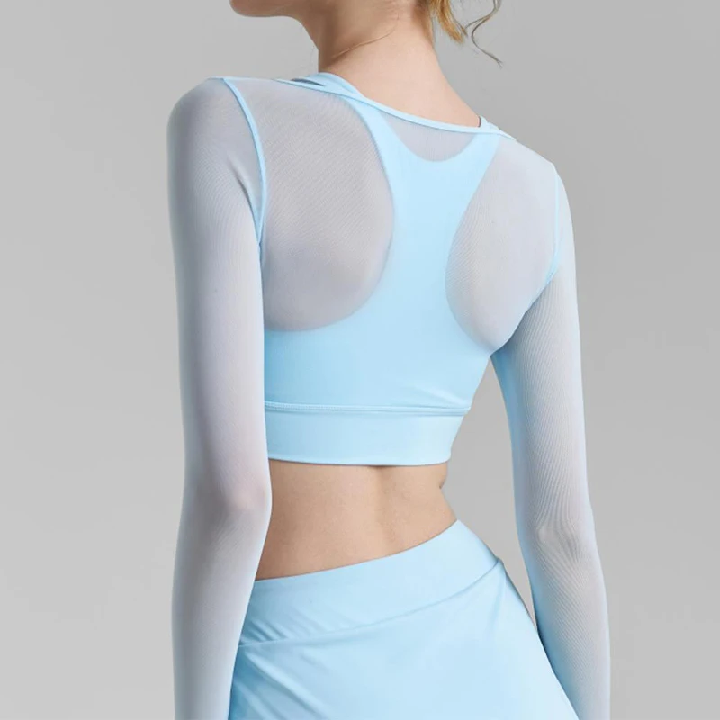New Fake Two-piece Sports T-shirt Solid Color V Neck Short Women's Mesh Stitching Yoga Clothes Fixed Cup Pleated Fitness Top
New Fake Two-piece Sports T-shirt Solid Color V Neck Short Women's Mesh Stitching Yoga Clothes Fixed Cup Pleated Fitness Top