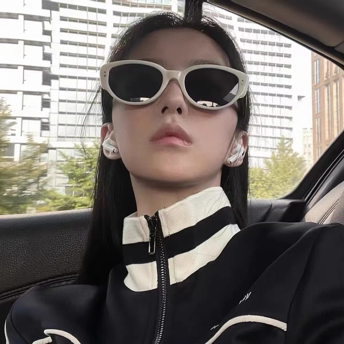 Retro Sexy Cat Eye Style Sunglasses Woman Classic Black White Ladies Sun Glasses Cateye Frame Gradient Oculos De Sol Feminino
Retro Sexy Cat Eye Style Sunglasses Woman Classic Black White Ladies Sun Glasses Cateye Frame Gradient Oculos De Sol Feminino