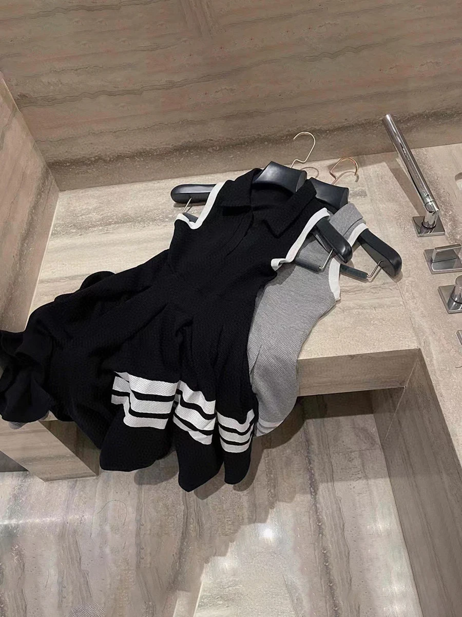 Thombraden Golf Academy Style Girls Plaid Slimming Midi Skirt V-neck Summer Dress Fashionable British Sweet Single Piece
Thombraden Golf Academy Style Girls Plaid Slimming Midi Skirt V-neck Summer Dress Fashionable British Sweet Single Piece