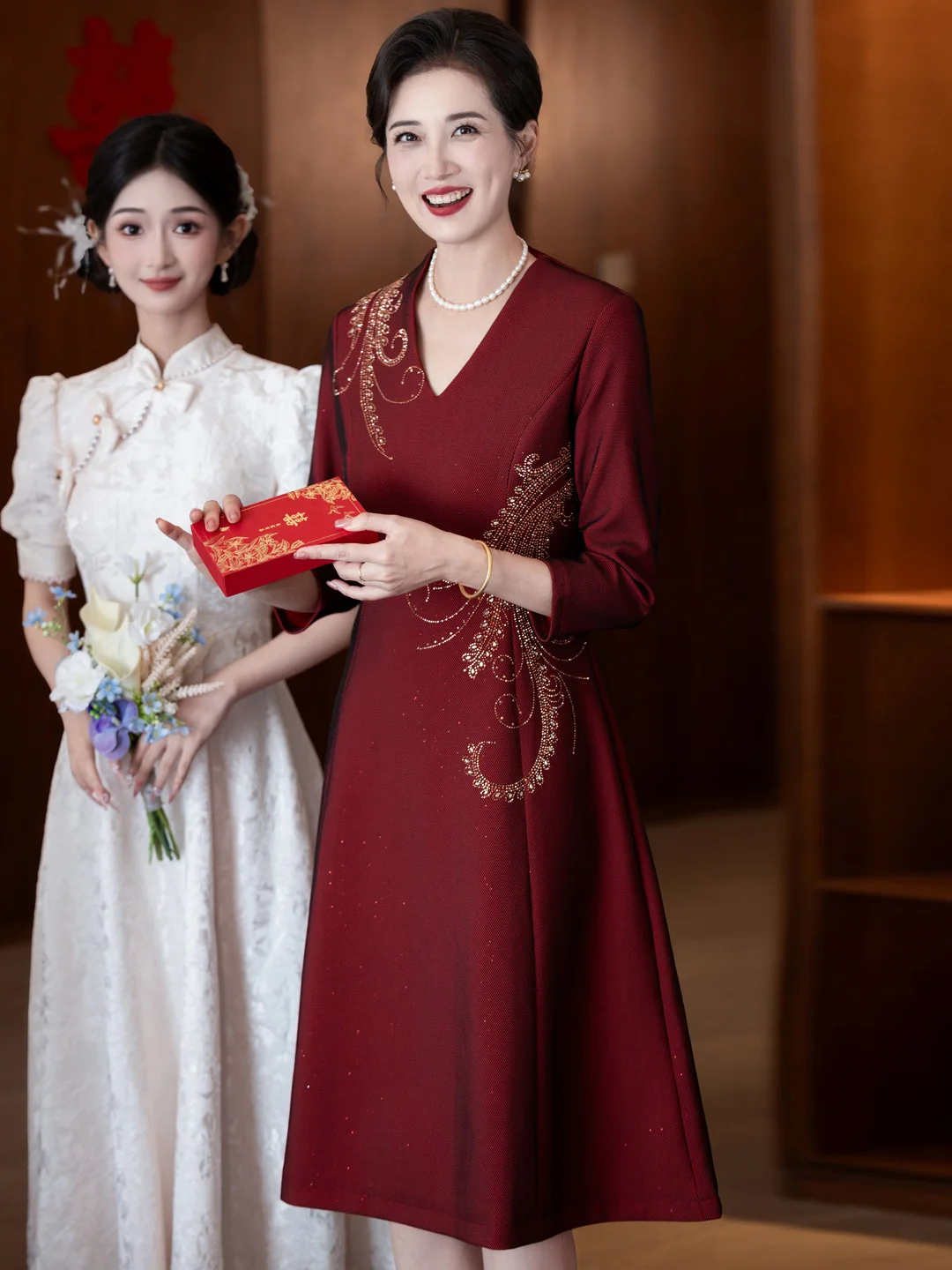 Ele Mom Wedding Dr Embroidered Rhinestone Materni October Wedding Ceremony Dr A-Line Skirt Midi Dr
Ele Mom Wedding Dr Embroidered Rhinestone Materni October Wedding Ceremony Dr A-Line Skirt Midi Dr